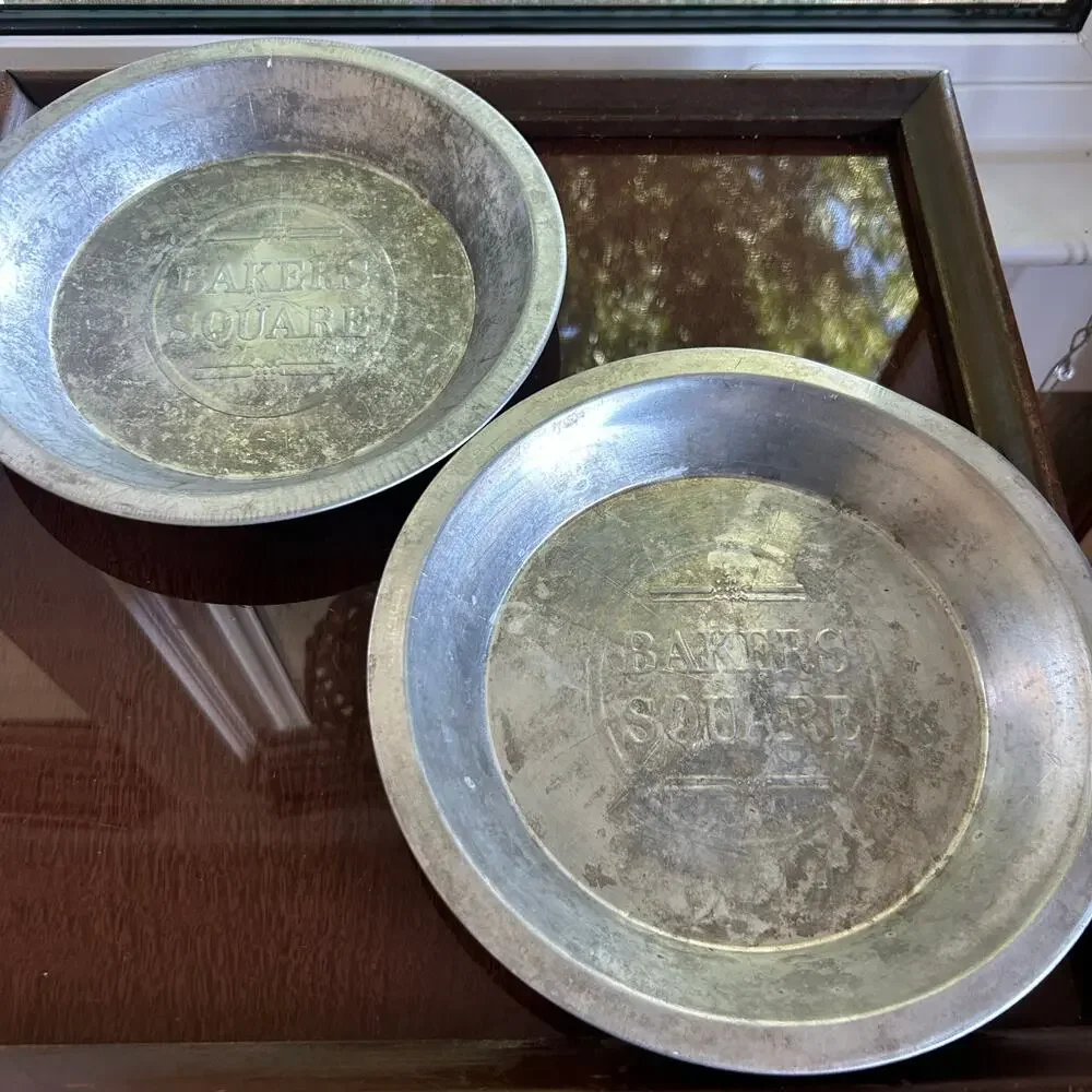 Vintage Baker’s Square Metal Pie Tins – Set of 2 – 9” Diameter